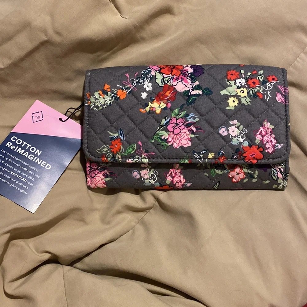 Vera Bradley RFID Trifold Clutch Wallet - Picture 5 of 8